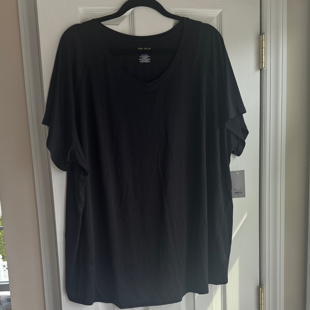 Tek Gear V-Neck Black Tee - Soft Casual Shirt